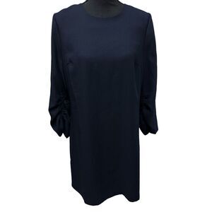 tay dress club monaco Meghan Markle's Christmas dress from Club Monaco is on sale